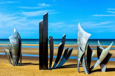 Private D-Day tour Normandy: 7 sites, Mercedes car from Caen