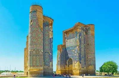 De Samarkand a Shakhrisabz com visita ao Palácio Ak-Saray privada