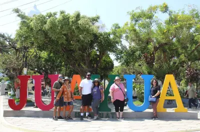 Apaneca tour: Indigenous murals, churches and coffee