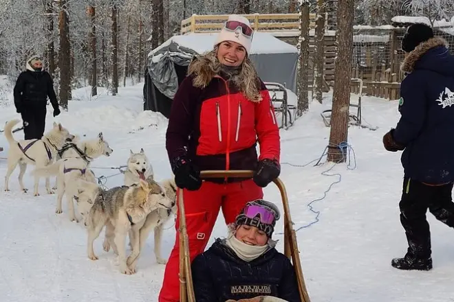 10 km Husky-Schlittentour in Rovaniemi: Führen Sie Ihr eigenes Team