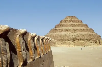 Cairo e Luxor: Piramidi, templi e crociera sul Nilo