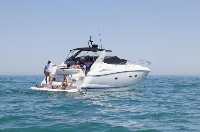 Snorkeling a Vilamoura: Grotte di Benagil su uno yacht di lusso
