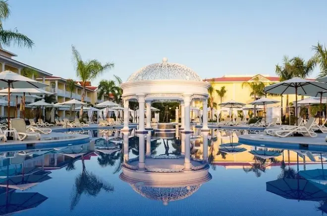 Privater Van-Transfer vom Flughafen Santo Domingo zum Bahia Principe