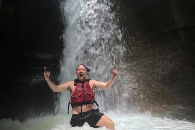 Dominica Ganztag: Ti Tou Schlucht schwimmen und heiße Quellen erkunden
