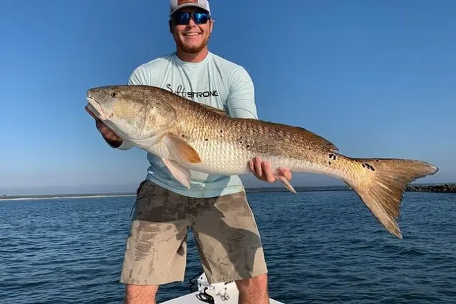 Pesca mattutina a Little River SC: Redfish e trote
