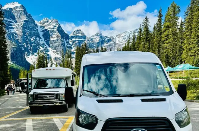 Lake Louise Abendtour: Private Gruppe, Blick zur goldenen Stunde