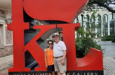 Tour di Kuala Lumpur: Batu Caves, Petronas Towers, mercato