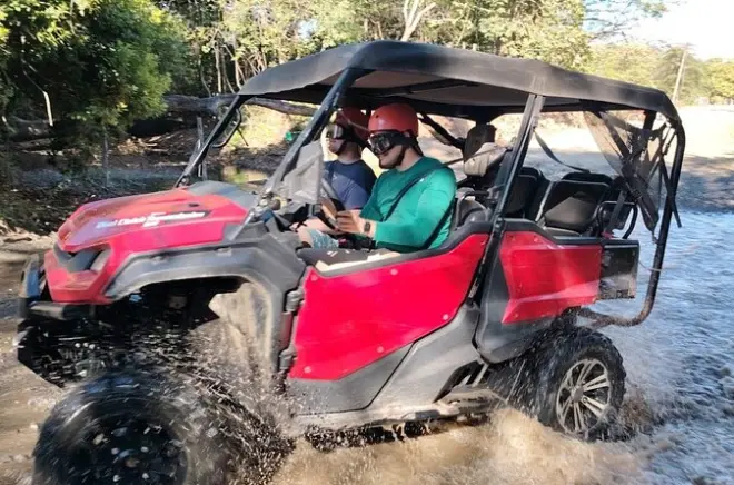 Passeio de UTV em Playa Flamingo: Trilhas na montanha e cinco praias