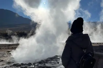 Lever de soleil aux geysers d’El Tatio depuis San Pedro de Atacama