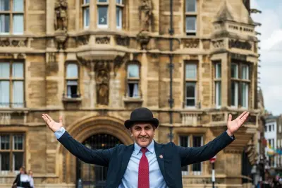 Tour a piedi di Cambridge con guida certificata: College e Newton