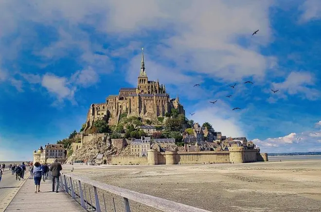 Trasferimento privato Le Havre Mont-Saint-Michel con orari flessibili