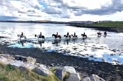 Horseback Riding Outside Westport: Clew Bay Beach & Countryside