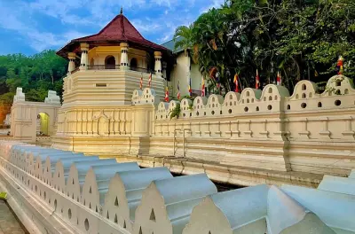 Tour de um dia em Kandy: Templo, fábrica de chá e gemas