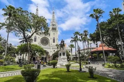Private Halbtagestour Guayaquil: Malecón 2000 und Parque Seminario