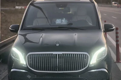 Privater flughafentransfer in istanbul buchen. flugverfolgung, flexible abholung und pausen für snacks auf wunsch. zuverlässig, unkompliziert und stressfrei.