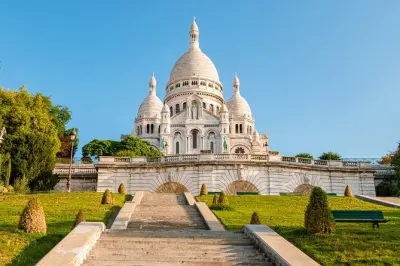 Sacré-Cœur Basilica audio guide on smartphone: 25 minutes