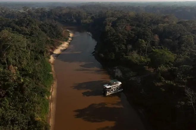 2-Day Amazon Expedition: Pink Dolphins & Caimans in Bolivia