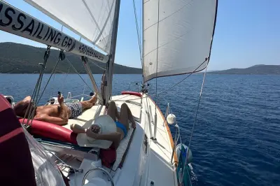 Alonissos en voilier : Yacht privé à la journée depuis Skopelos
