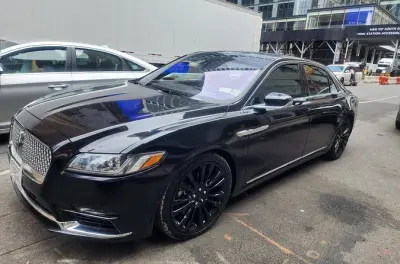 Flughafentransfer JFK Rundfahrt: Sedan oder SUV ab Long Island