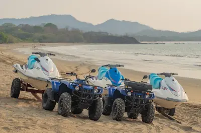 Balade en quad à Guanacaste : Sentiers de jungle et plages isolées