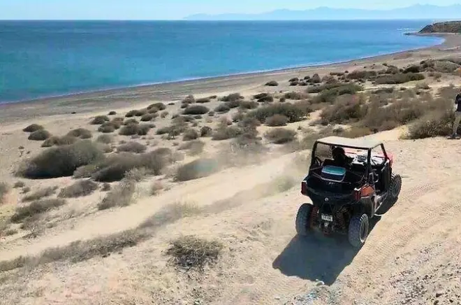 Aventura off-road em La Paz: Dirija trilhas no deserto você mesmo