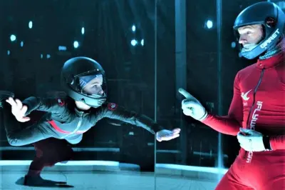 Indoor skydiving en Cincinnati: 2 vuelos con instructor