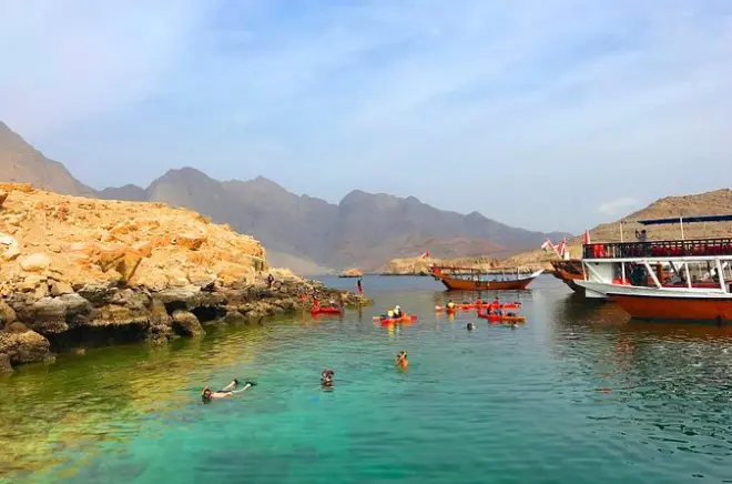 Schnorcheln in Khasab: Dhow-Tour zur Telegraph Island