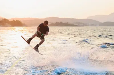 Aula de wakeboard em Korčula, Lumbarda: 30 minutos na água