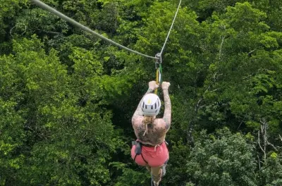Ziplining in Belize: 370 Meter Canopy-Seil über dem Manatee Forest