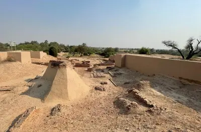 Harappa Archäologische Stätte und Hazrat Farid Schrein