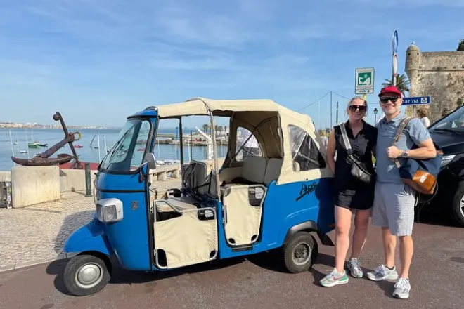 Tour privato in Piaggio Ape Calesino a Sintra: Tre palazzi