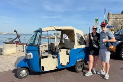 Tour privato in Piaggio Ape Calesino a Sintra: Tre palazzi