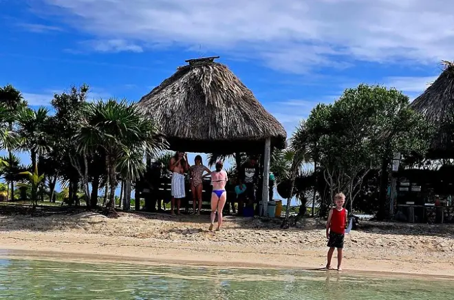 Ilha privada em Ambergris Caye com pranchas e cooler inclusos