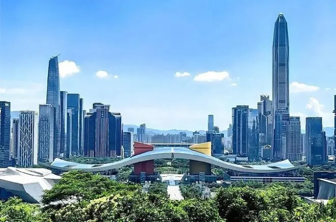 Passeggiata a Shenzhen: Futian CBD, villaggi urbani e parco bay