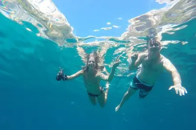 Toulon Küstenwanderung mit Fähre, Aussicht und Badestopp