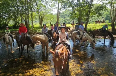 Balade à cheval dans la jungle au Belize : Excursion privée au ranch