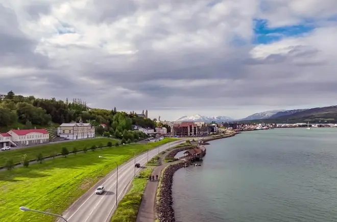 Forest Lagoon E-Bike Tour Akureyri: Guided ride