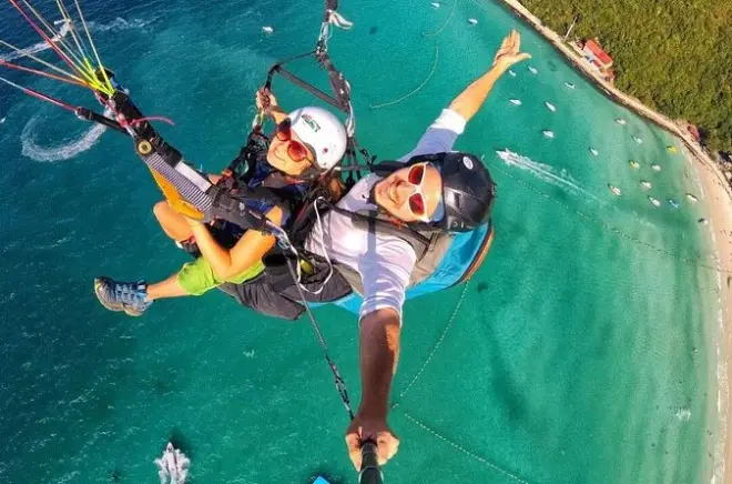 Parasailing Koh Larn from Pattaya: Tandem flights with GoPro