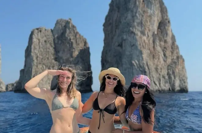 Snorkeling a Capri: Barca privata con accesso alla Grotta Azzurra