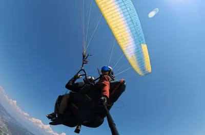Tandem Paragliding in Carinthia: Alpine Views from the Air