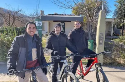 Bike Tour with Winery and Olivicola Tastings in Mendoza
