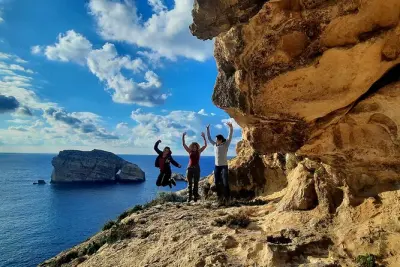 Randonnée guidée à Gozo : Baie de Xlendi et temples de Tal-Wardija