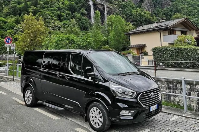 Privater Transfer von Como zum Flughafen Malpensa