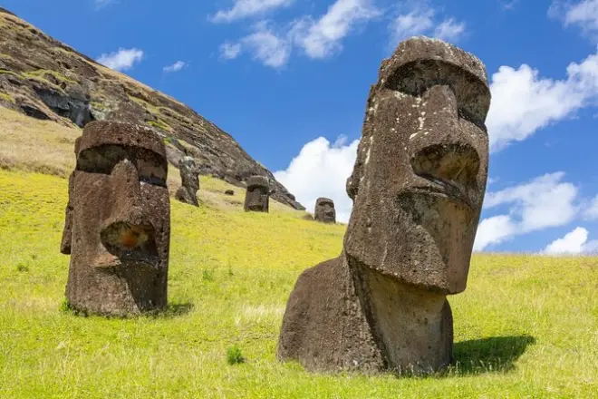 Île de Pâques 4 jours trek privé : Moai et ahu Tongariki