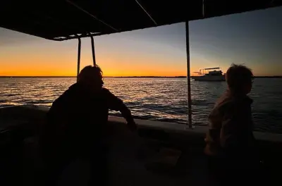 Tramonto a La Paz con guide locali, delfini e fauna marina
