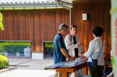 Laboratorio botti e degustazioni con birraio di sake a Kobe