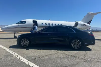 Traslado aeroporto Palm Springs com carro preto em 45 minutos