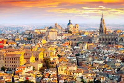 Toledo medieval: Tour privado em quatro séculos numa tarde