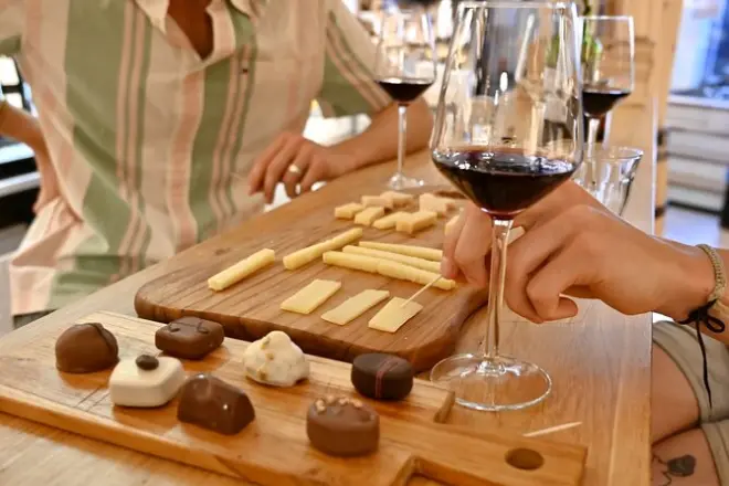 Utrecht Food Tour mit vollem Mittagessen und 2 Getränken