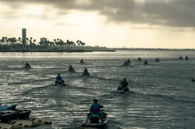 Guided Jetski Tour Long Beach: Palos Verdes to Huntington Pier